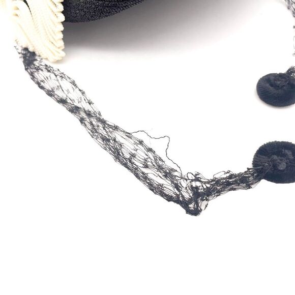 Vintage 50s Tilt Hat Black & Cream Straw Close Style Fascinator Black Mesh Veil - Picture 12 of 16
